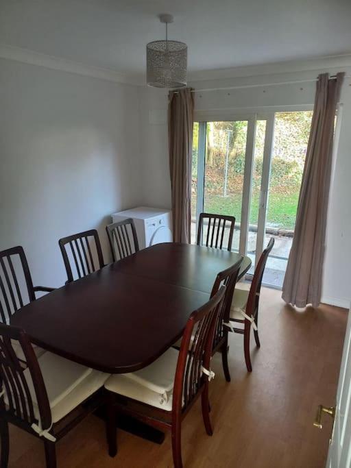 Large 4Bed Available Long-Term In Letterkenny Villa Dış mekan fotoğraf