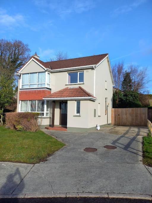 Large 4Bed Available Long-Term In Letterkenny Villa Dış mekan fotoğraf