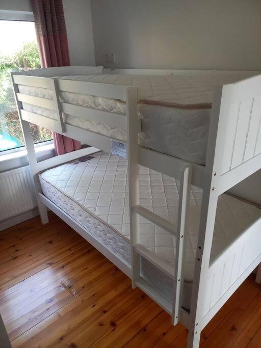 Large 4Bed Available Long-Term In Letterkenny Villa Dış mekan fotoğraf
