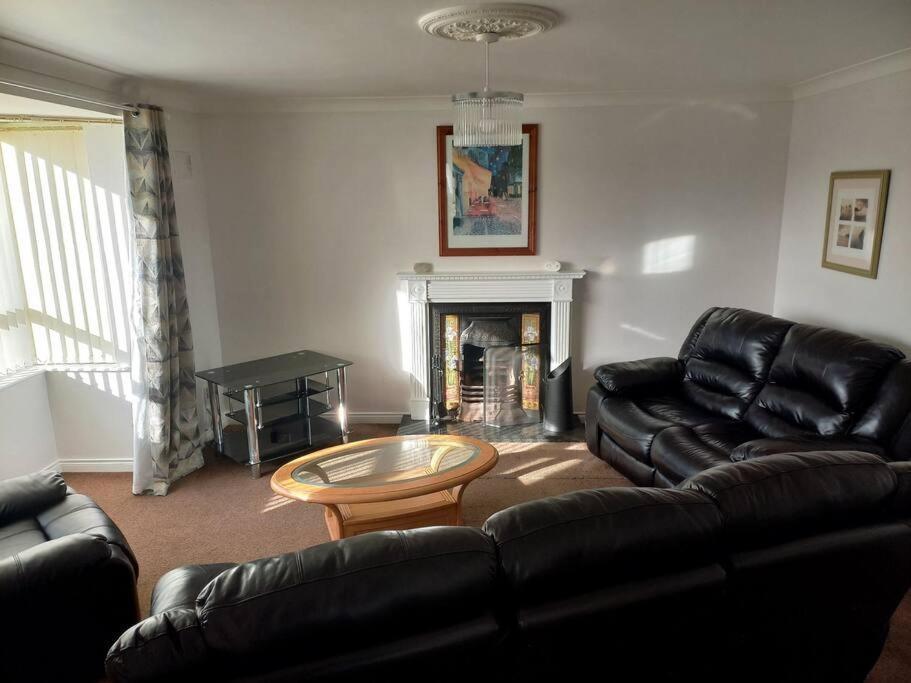 Large 4Bed Available Long-Term In Letterkenny Villa Dış mekan fotoğraf