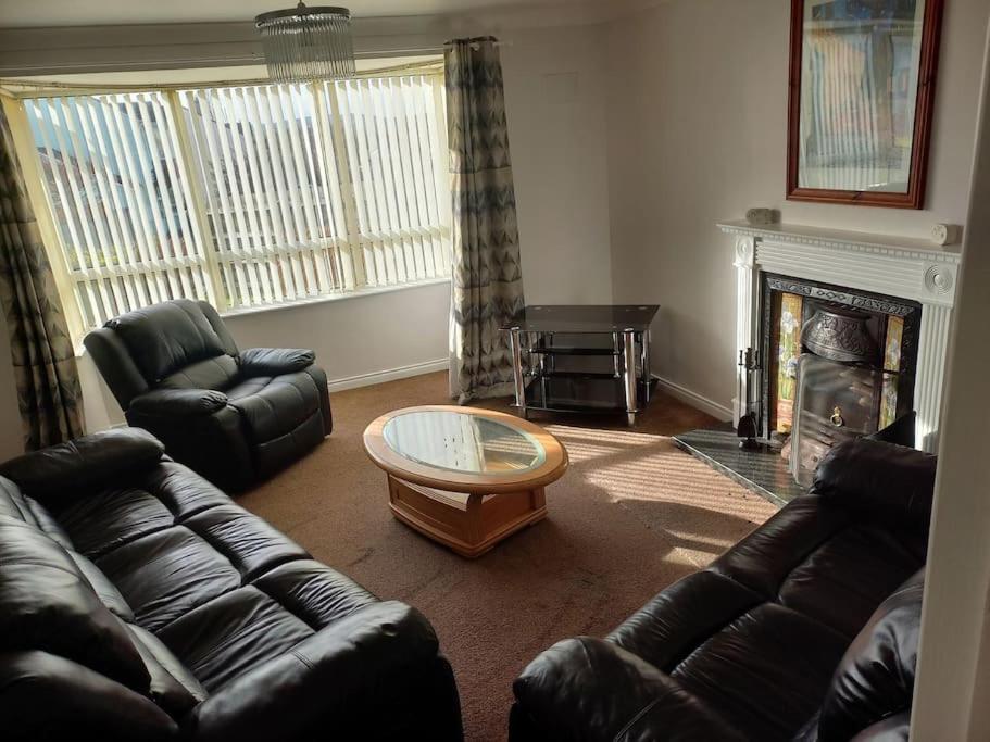 Large 4Bed Available Long-Term In Letterkenny Villa Dış mekan fotoğraf